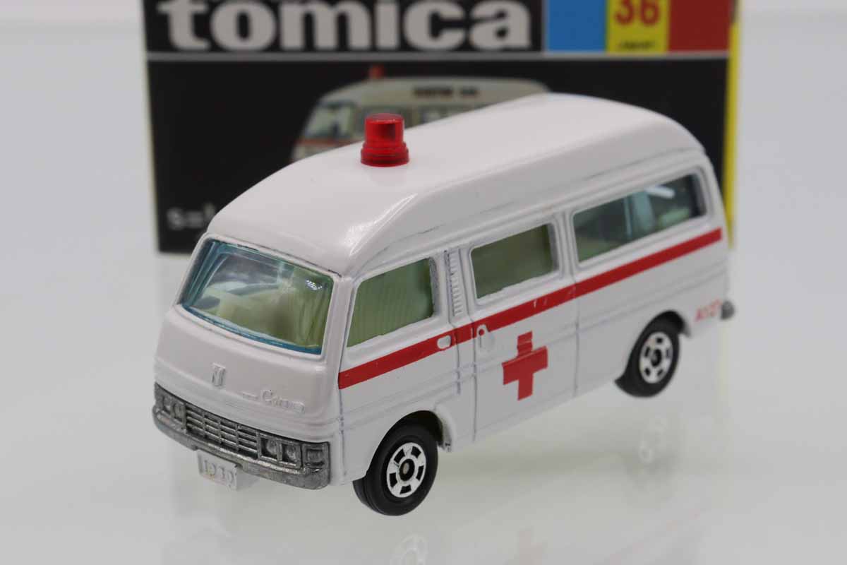 希少ミニカー　ワーゲンバス　救急車 楽天市場】ミニカー 1/24 MOTORMAX☆VW ワーゲンバス タイプ2