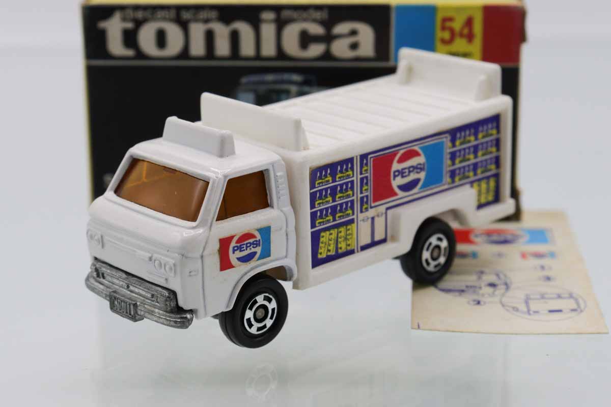 ミニカーショップ ケンボックス トミカ 黒箱☆54☆日産キャブ