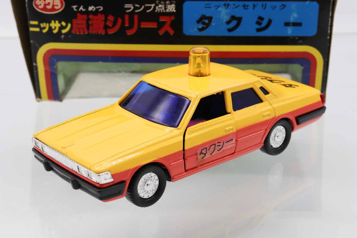 ミニカーショップ ケンボックス サクラ日産セドリック タクシー