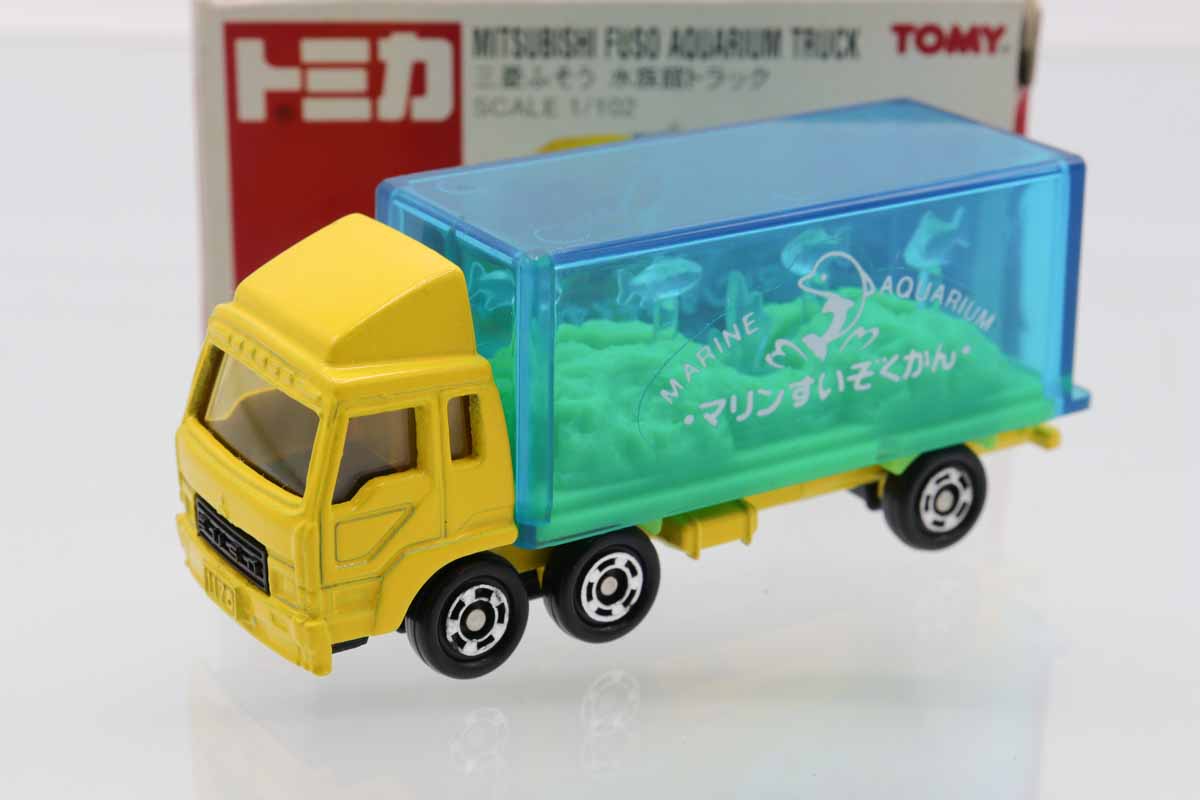 トミカ ファクトリーボックス 三菱ふそう コンテナトラック 1/102 Amazon | トミカ 日本製 74 三菱ふそう コンテナトラック 1/102