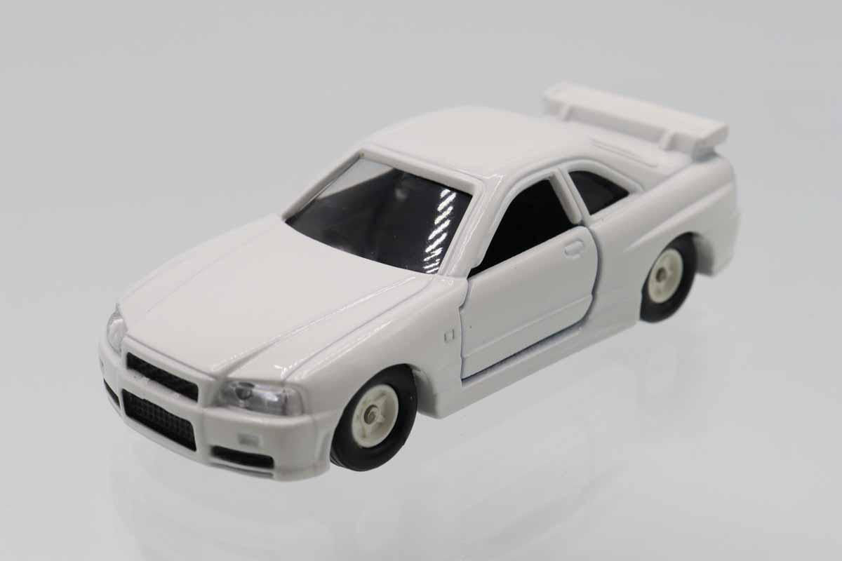 ミニカーショップ ケンボックス トミカ 赤箱☆20☆日産スカイラインGT
