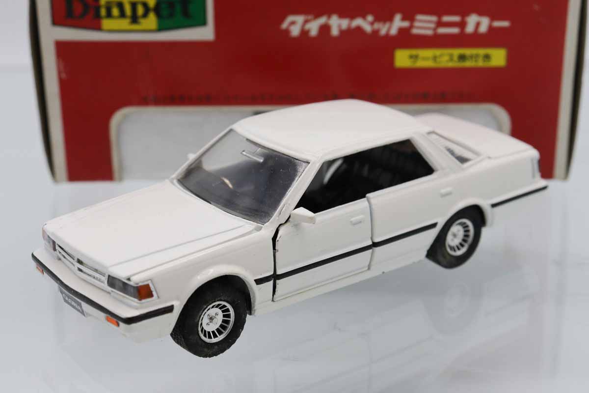 日産グロリア　ミニカー ミニカーショップ ケンボックス ダイヤペット☆G-33☆日産グロリア(白