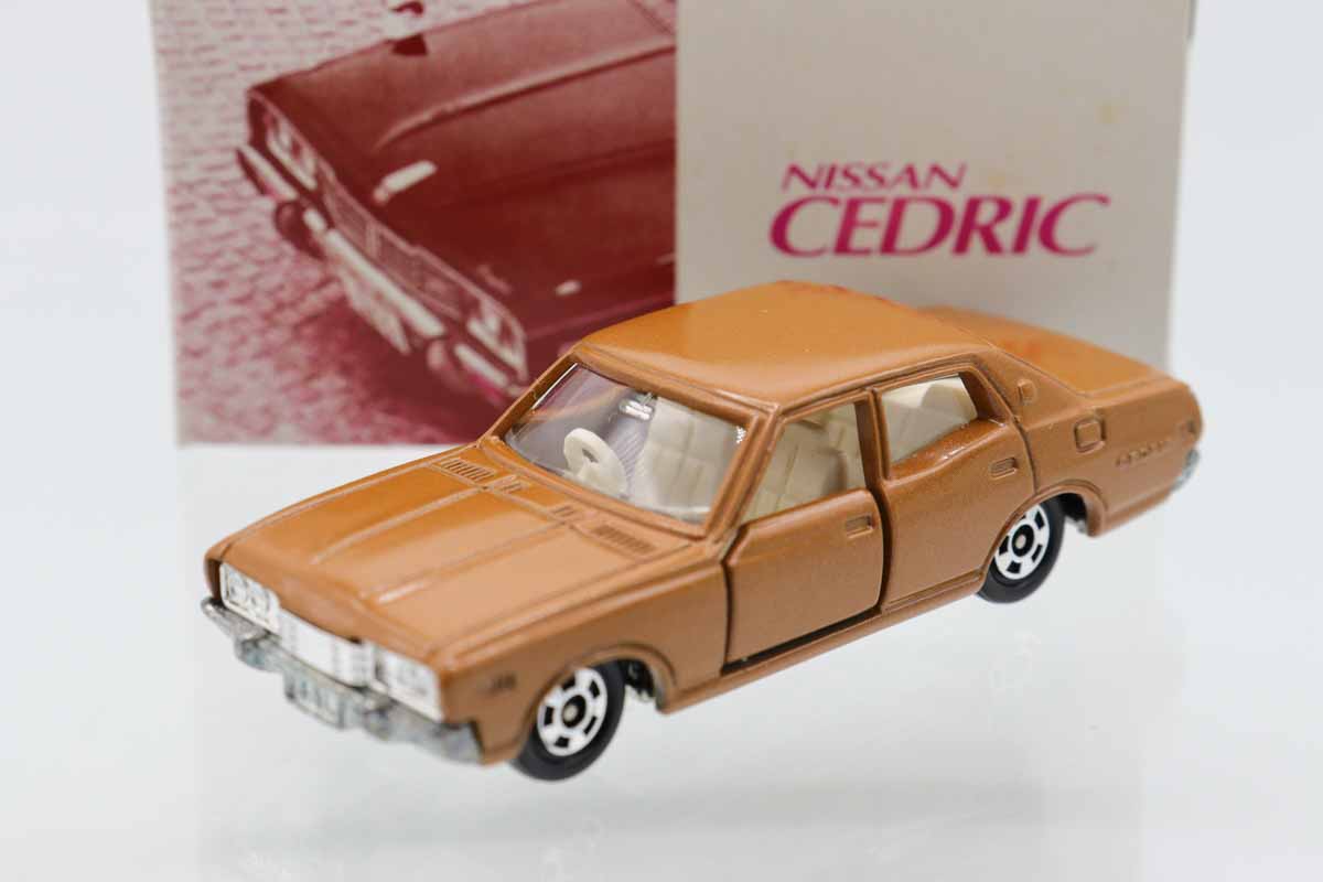 ミニカーショップ ケンボックス トミカ特注（日本製）日産セドリック