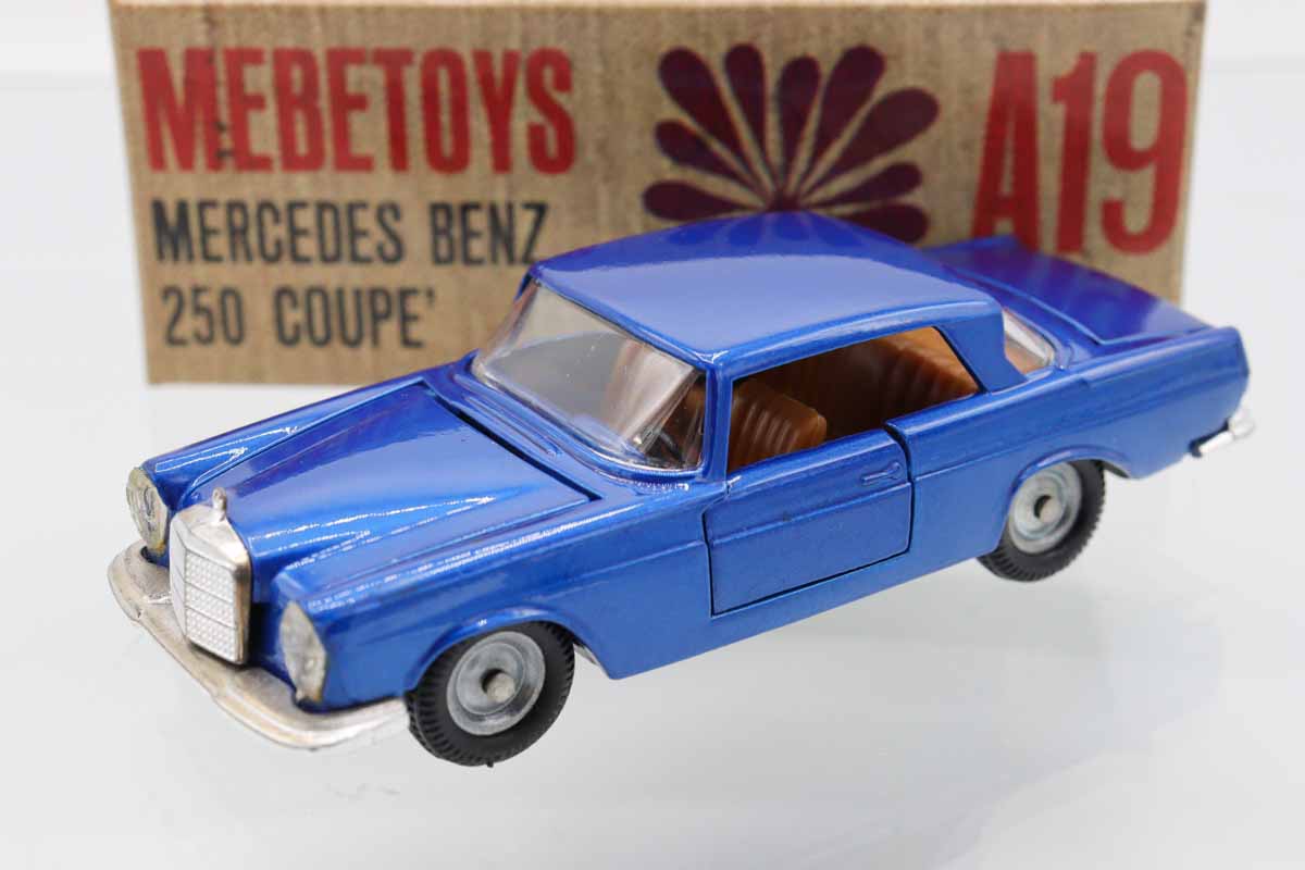 ブリキ製【メルセデス・ベンツ 250 SE ミニカー】ゼンマイ仕掛け（ブルー） ブリキ製【メルセデス・ベンツ 250 SE ミニカー】ゼンマイ仕掛け