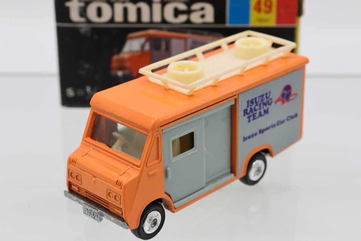 ミニカーショップ ケンボックス トミカ 黒箱☆49☆いすゞエルフ