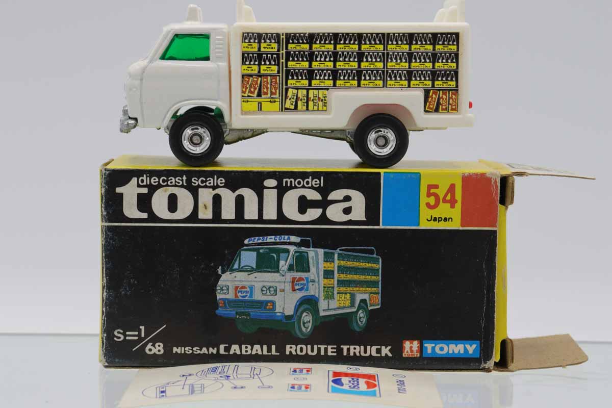 ミニカーショップ ケンボックス トミカ 黒箱☆54☆日産キャブオール