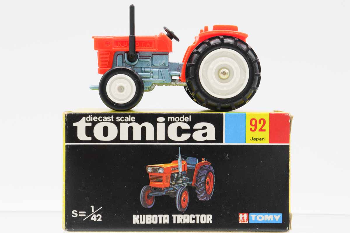 萬代屋 赤箱【クボタ 耕運機トラクター 緑】ブリキtin toy car【箱付】 萬代屋 赤箱【クボタ 耕運機トラクター 緑】ブリキtin toy car【箱付】