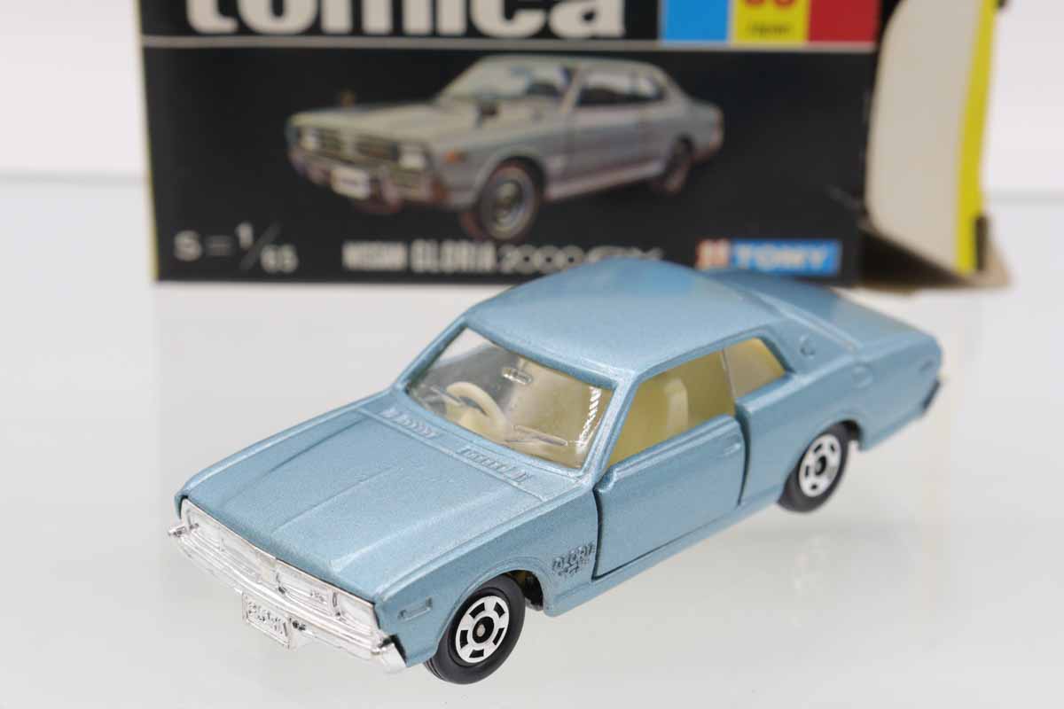 ミニカーショップ ケンボックス トミカ 黒箱☆85☆日産グロリア 2000