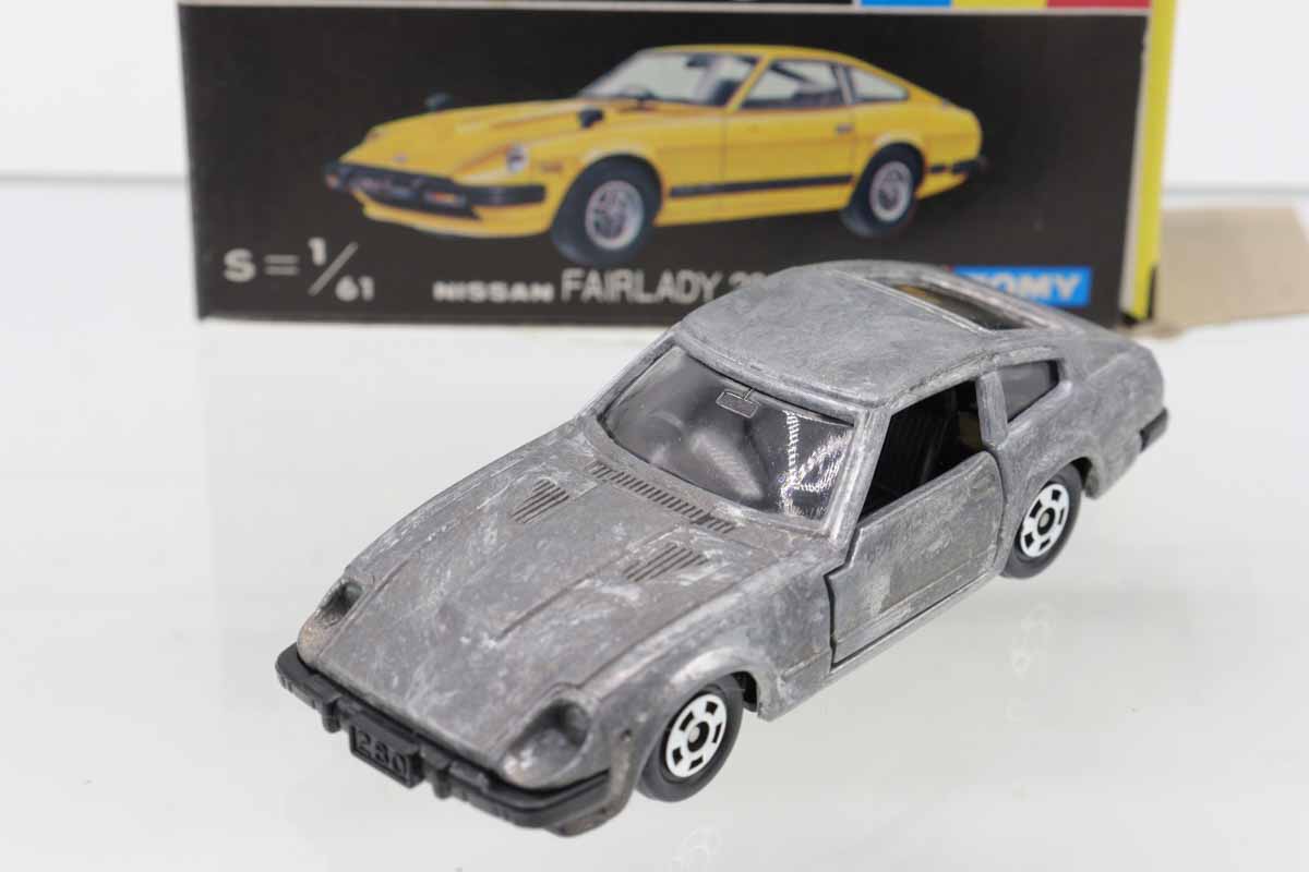 ミニカーショップ ケンボックス トミカ 黒箱☆15☆日産フェアレディ