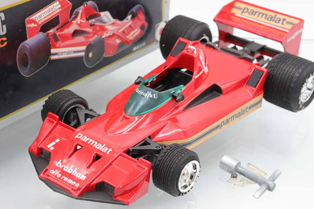 ミニカーショップ ケンボックス 永大グリップ☆57☆ブラハム BT45C