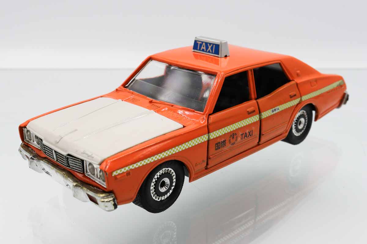 ミニカーショップ ケンボックス 永大グリップ日産セドリック 2800