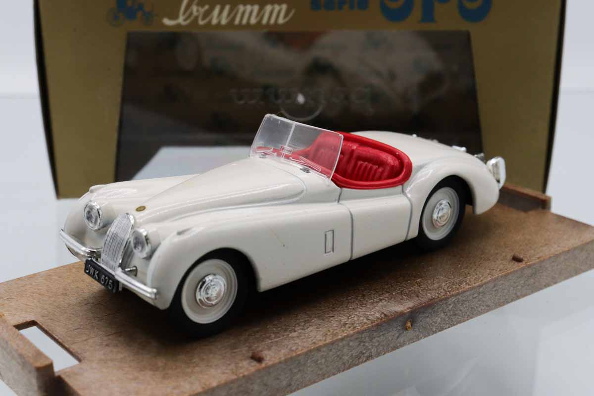 ミニカーショップ ケンボックス brumm☆r101☆Jaguar 3.5 Litri HP160